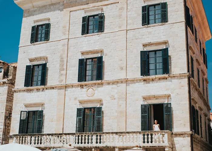 Hotell The Pucic Palace