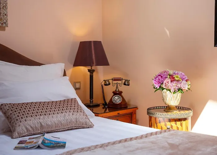 The Pucic Palace מלון 5*