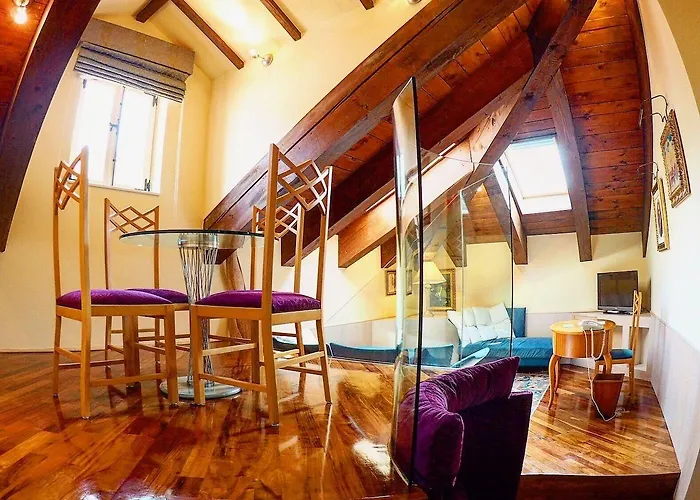 The Pucic Palace מלון 5*